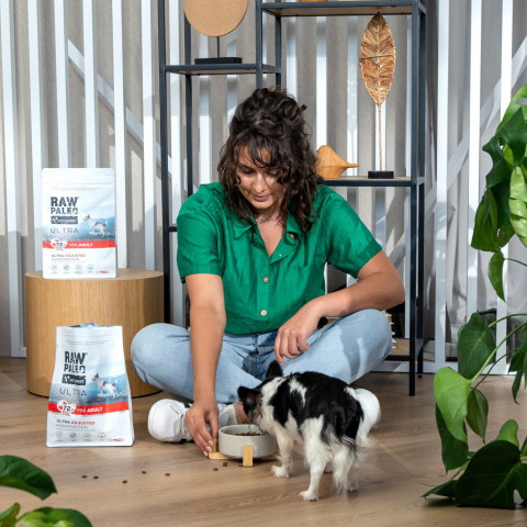 RAW PALEO Ultra Mini Adult Beef – Trockenfutter für Hunde – 2 kg - Fotogalerie 4